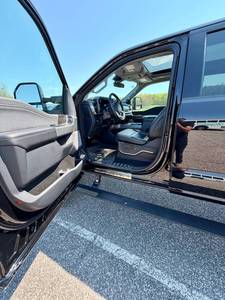 MINT 2024 2024 F-350 SUPER DUTY LARIIAT SPORT PACKAGE - Product Image 6