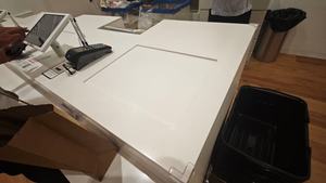 Etiqueta RFID UHF tamaño 76x50 mm, tamaño de antena 42x16 mm, chip 7U, Frecuencia 860-960 MHz, Chip 7U Hecho en Vietnam UHF RFID - Product Image 3