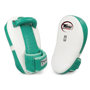 Mitaines de boxe en cuir de vachette véritable, neuves, couleur marron, pour l'entraînement, équipement de protection durable en cuir de vachette véritable. - Product Image 6