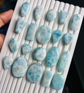 Cabujón de Larimar Natural Pulido de Formas Mixtas, Gema de Larimar Hecha a Mano para Joyería - Product Image 1