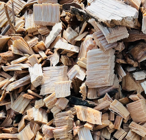 Copeaux de bois d'eucalyptus et d'acacia vietnamiens en gros pour la fabrication du papier – Meilleur prix, grande quantité, produit énergétique - Product Image 1