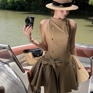 Robe Courte Décontractée en Mousseline de Soie pour Femme, Col Halter Sans Manches, Coupe Trapèze, avec Ceinture Large et Détails Boutons Nœuds, Style Coréen, OEM - Product Image 3