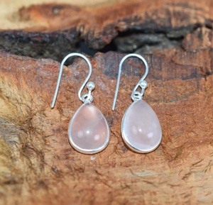 Pendientes Colgantes de Plata de Ley 925 con Cuarzo Rosa Natural, Joyería Artesanal con Piedras Preciosas - Product Image 4