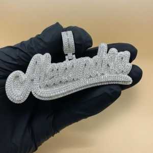 Colgante de Lujo Hip Hop Bust Down de Plata de Ley 925 con Moissanita para Hombre, Totalmente Personalizado con Letra y Nombre, Regalo de Cumpleaños - Product Image 3