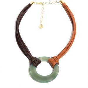 Handmade Contemporary Design <b>Resin</b> <b>Necklace</b> for Western Ethnic and Fusion Outfits - Product Image 4