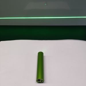 Dispositivo láser recargable de línea roja de alta potencia con trípode opcional para entrenamiento de golf en interiores - Product Image 4