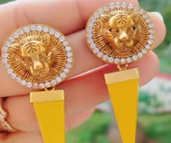 Pendientes colgantes geométricos de acero inoxidable de lujo chapados en oro con acentos de CZ Declaración de moda Moda para fiestas - Product Image 3