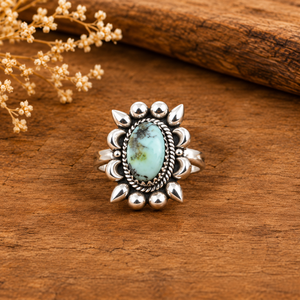 Bague ajustable faite à la main en turquoise motif cheval sauvage, style bohème western, bijou fantaisie avec pierres précieuses - Product Image 4