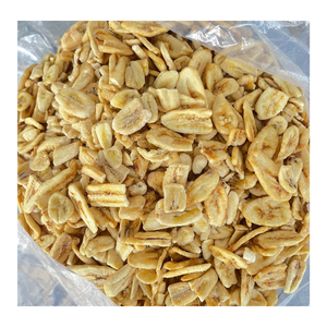 Délicieuses chips de bananes séchées naturelles du Vietnam, fabriquées à partir de bananes sélectionnées, offrant une saveur tropicale sucrée et une texture croustillante. - Product Image 5