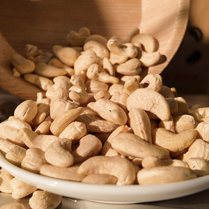 Nueces de cacho de tigre blancas frescas 100% orgánicas con certificación Halal W210 de Vietnam a precio competitivo para uso en la industria alimentaria saludable - Product Image 6