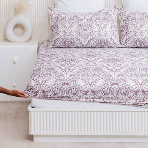 Sábana de Algodón con Diseño Floral de Lavanda, con 2 Fundas de Almohada, Suave y Transpirable |   Juego de Ropa de Cama de Lujo con Bolsillos Profundos Elásticos - Product Image 1