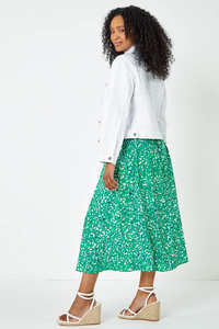 แจ็คเก็ตยีนส์ผู้หญิงแบบต่อผ้า ดีไซน์แพทช์เวิร์ค แฟชั่นเสื้อคลุมยีนส์สุดฮิต - Product Image 3