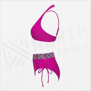 Conjunto de bikini rosa para mujer North Approach con cintura con estampado geométrico y diseño de lazo lateral - Product Image 3