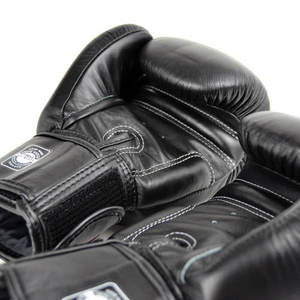 ถุงมือชกมวย MMA สำหรับมืออาชีพ หนังวัวแท้ ระบายอากาศได้ดี น้ำหนักเบา ปิดนิ้วเต็มรูปแบบ ซับเหงื่อได้ดี ติดตีนตุ๊กแก - Product Image 6