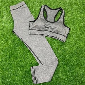 Ensemble de survêtements deux pièces pour hommes avec bandes réfléchissantes personnalisées, pantalon de survêtement et sweat à capuche zippé, impression sérigraphique OEM, coupe-vent et imperméable - Product Image 2