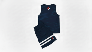Ensemble d'uniformes de basketball haut de gamme, design de logo personnalisé, tissu respirant, maillot et shorts pour l'entraînement et les matchs - Product Image 3