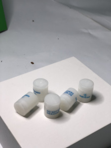 Perles de gel de silice réutilisables non toxiques Absorbeur d'humidité à expédition rapide Déshydratant en vrac d'un fournisseur fiable pour bouteilles - Product Image 3
