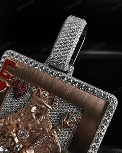 Pendentif Carte de Jeu 'Iced Out King', Collier Carte de Jeu Hyper Réaliste 3D, Moissanite VVS1, Pendentif Portrait, Bijoux Hip Hop - Product Image 3