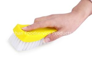 Cepillos para Tablas de Cortar de Plástico con Recubrimiento de Color, Paquete Combinado, Tablas de Cortar Henry Foodservice en Stock - Product Image 5