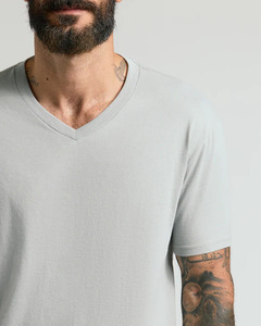 เสื้อยืดออกกำลังกายคอกลมถักสำหรับผู้ชาย Custom Provoke ผ้าฝ้าย 100% ทรงปกติ สวมใส่สบาย พิมพ์ลายแบบเรียบ ดีไซน์ย้อมสีสองชั้น - Product Image 4