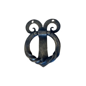 Bourrelet de porte rustique en fer forgé, noir vintage, en fonte, avec anneau de traction pour portail et pointe de lance médiévale - Product Image 3