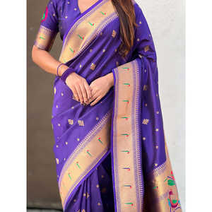 Sari de soirée Elite Weaves Violet Peacock Paithani Zari tissé 650g - Product Image 3