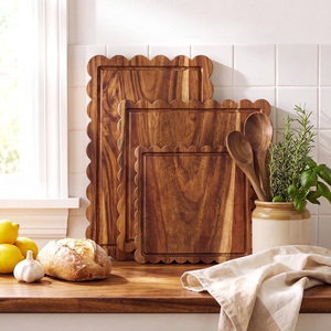 Wholesale Acacia Wooden Scalloped Cutting <b>Boards</b> for Kitchen Wood Charcuterie Tray for Kitchen Party from Vietnam - Product Image 3