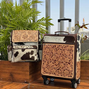 Valise à roulettes en cuir de vachette usinée à la main personnalisable tendance la plus récente et ensembles combinés de sac à dos en cuir usiné à la main - Product Image 5