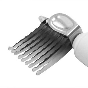 เครื่องมือกำจัดขนสัตว์เลี้ยงพลาสติกสำหรับทำความสะอาดและดูแลสัตว์เลี้ยง - Product Image 2