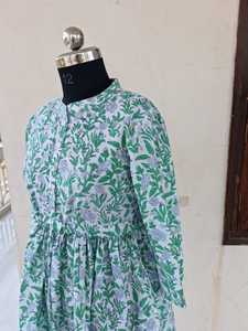 Vestido Maxi Bohemio Estampado Floral al por Mayor para Mujer, de Algodón Premium, Cómodo, con Cintura Ajustable y Corte Evase - Product Image 3