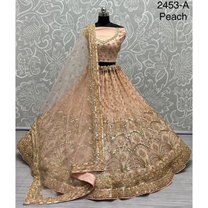 Collections de velours de vêtements de mariée indiens pour la mariée avec le travail de Zarkhan par Fabzone - Product Image 3