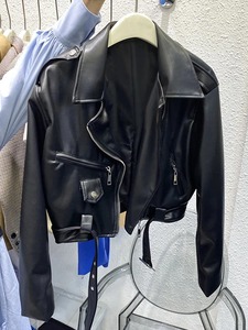 Blouson en cuir épais uni pour femme, style motard, col montant, manches longues, poches zippées, logo tissé sur le devant, doublure amovible, hiver - Product Image 6