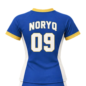 ชุดยูนิฟอร์มฟุตบอลหญิงลายทางแบบเรียว คอวี เสื้อเจอร์ซีย์แบบซับลิเมชั่น กางเกงขาสั้น ชุดทีมฟุตบอลสั่งทำพิเศษ ผ้าโพลีเอสเตอร์ 100% เป็นมิตรกับสิ่งแวดล้อม - Product Image 4