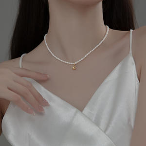 Collar de Perlas de Agua Dulce de Plata S925 para Mujer, Estilo Coreano Simple, Cadena de Clavícula con Perlas Doradas, Collar de Perlas Pequeñas y Dulces - Product Image 1
