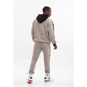 Survêtements Homme Personnalisés Haut de Gamme en Coton Solide 100% Respirant, Séchage Rapide, Légers, avec Poches et Polaire - Product Image 5