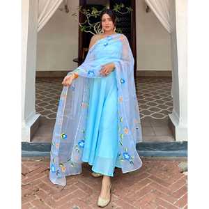 Conjunto de Traje de Chifón Aashvi Talla XS Color Azul para Clima Cálido - Product Image 5