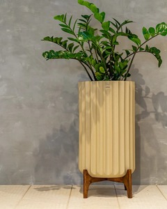 Support de plantes en bois de luxe fait à la main pour l'intérieur et l'extérieur, support de jardinière - Product Image 4