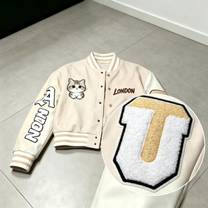 Veste universitaire personnalisée pour femme en mélange de laine, manches en similicuir blanc, broderie de lettres en chenille, style streetwear, veste Letterman - Product Image 5