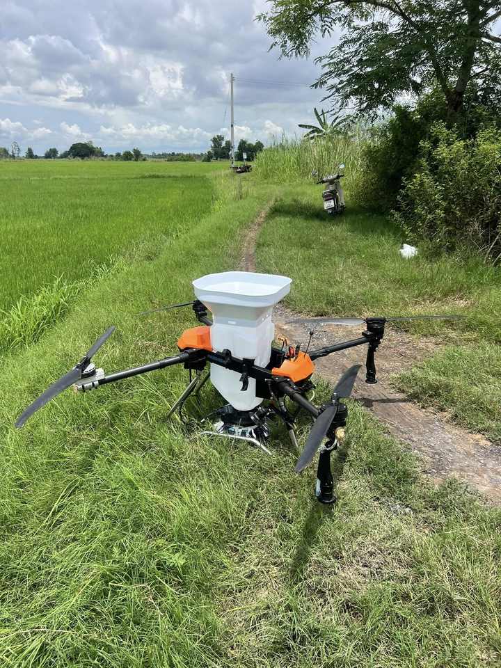 EFT Agricultural Drone G18 PNP Set - 20L Tank Capacity