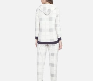 Survêtements personnalisés de qualité supérieure pour femmes, style unique, tendance, grandes tailles, hiver, respirants, polyester et coton, fabrication en usine - Product Image 3