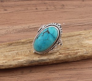 Bague en argent sterling 925 à trois rangs classique pour femmes, en turquoise naturelle faite à la main, vente en gros, fabricant sur mesure - Product Image 2