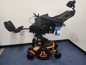 Les plus demandées : Nouvelles ciseaux à cheveux M3 R-net Corpus avec siège de 12 pouces, P-e-r-m-o-b-il, inclinaison électrique et réglage des pieds - Product Image 2