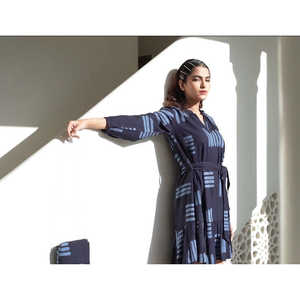 Robe de soirée Yin Yang marine avec sac assorti, taille S, en solde, marque - Product Image 3