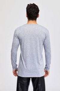 Camiseta de manga larga a la moda para amantes de la moda que buscan comodidad y estilo moderno - Product Image 2