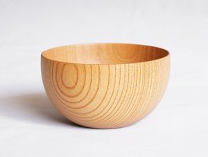 Tazón Redondo de Madera para Servir, Diseño Moderno Grabado a Mano, 9 Pulgadas, Color Madera Natural, para Vajilla y Hostelería - Product Image 6