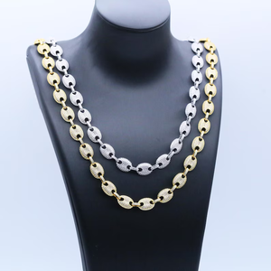 Cadena con colgante de moissanita con corte brillante redondo VVS, plata de ley 925, engaste hecho a mano, para fiestas y bodas. - Product Image 1
