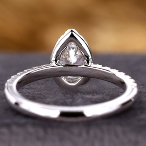 Bague de fiançailles solitaire vintage en or blanc 14K 18K avec diamant de laboratoire taille poire certifié IGI, bijoux fins - Product Image 3