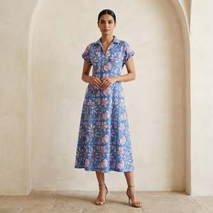 Elegante Vestido Midi Tipo A con Paneles de Algodón y Estampado Floral Azul-Rosa para Mujer, con Tela Ligera y Estilo Moderno - Product Image 1