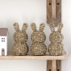 Hand-woven seagrass straw easter bunny figure decor sea grass rabbits high quality gifts for kids - Product Image 2