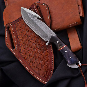 Nouvelle édition personnalisée, couteau de chasse et de dépecage à lame fixe pleine longueur en acier Damas, fait main, avec crochet à viande, ambidextre, manche en corne - Product Image 2